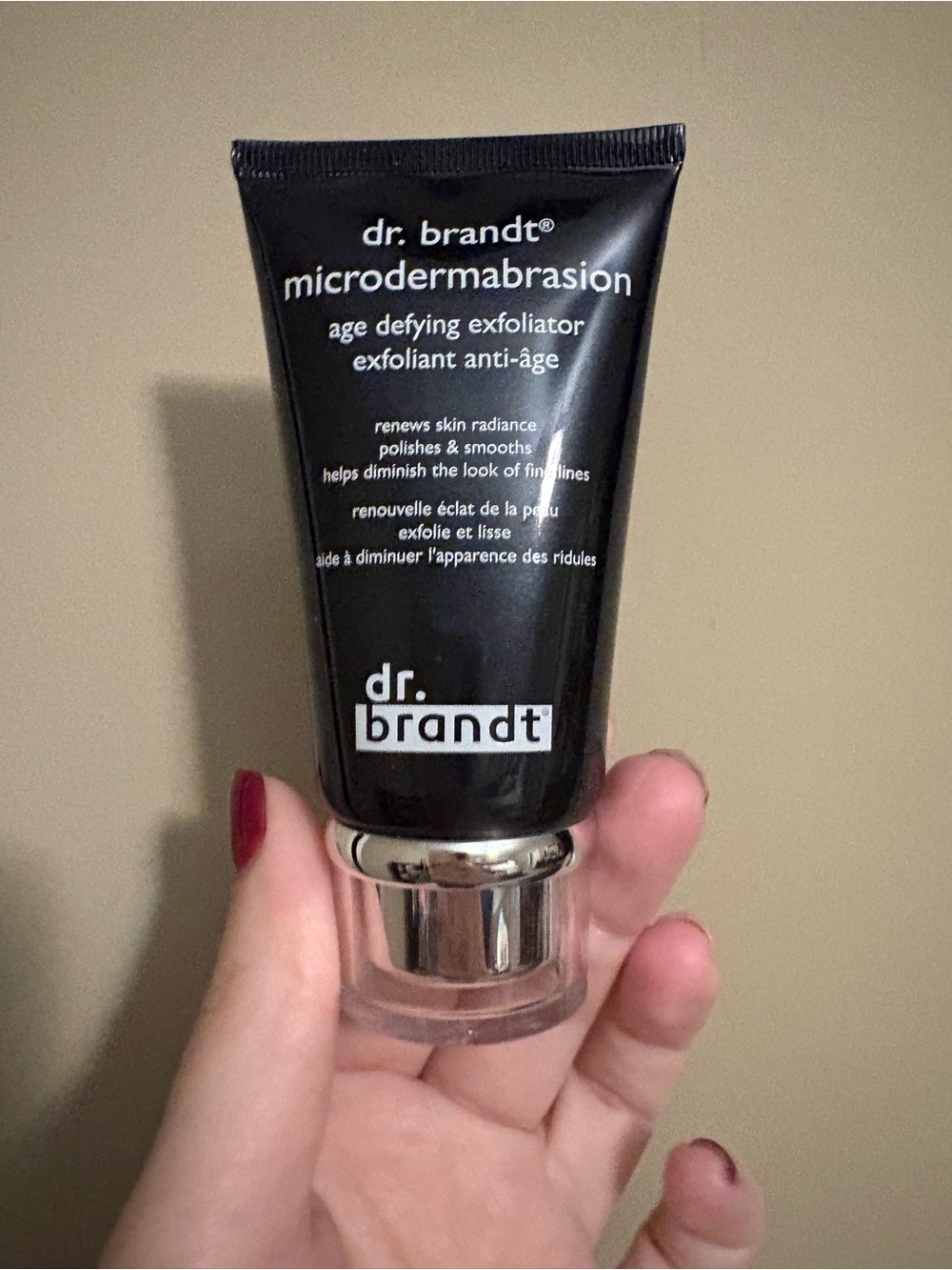 Dr. Brandt Microdermabrasion Age Defying Exfoliator - Black